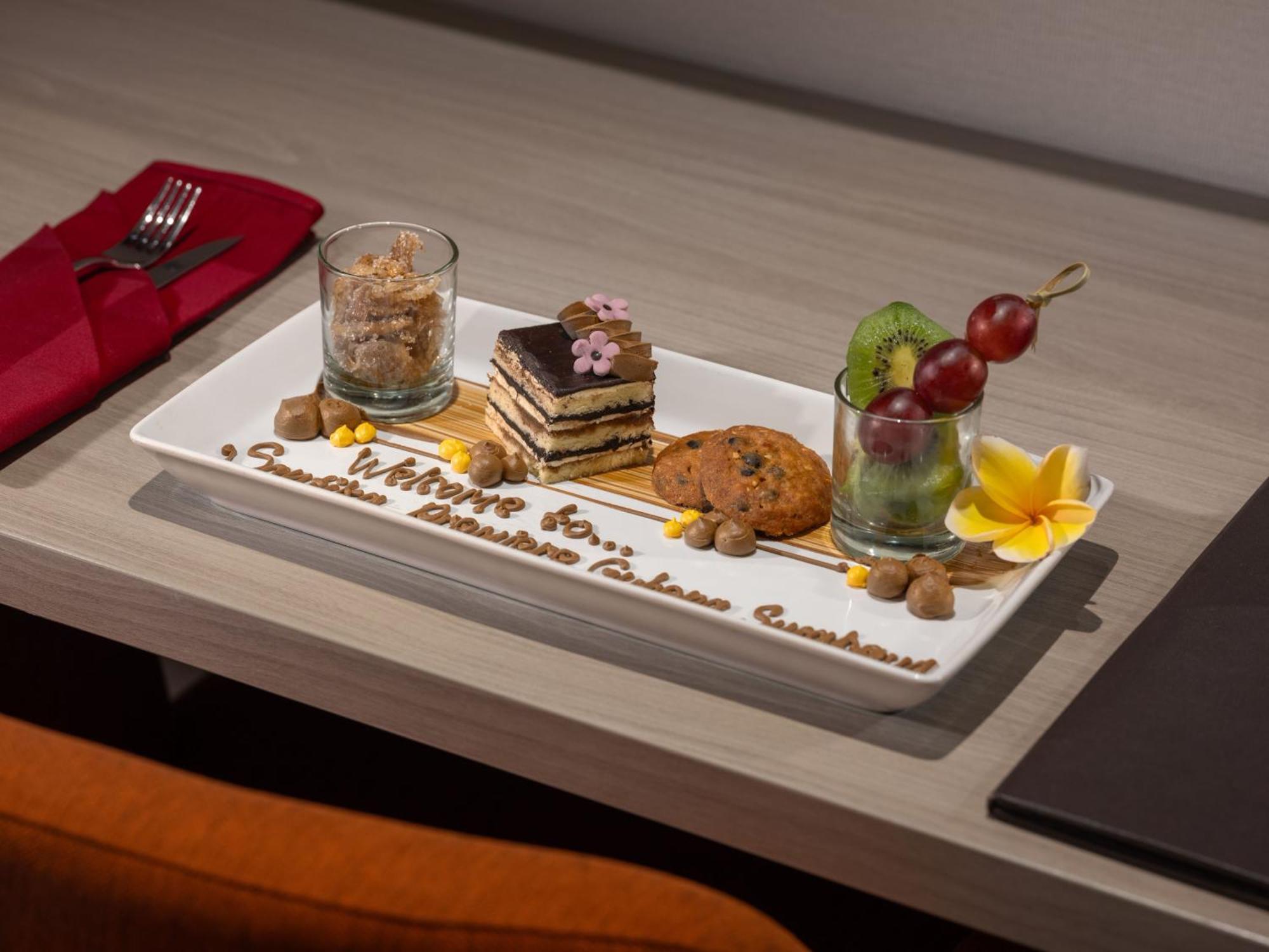 Hotel Santika Premiere Gubeng Σουραμπάγια Εξωτερικό φωτογραφία