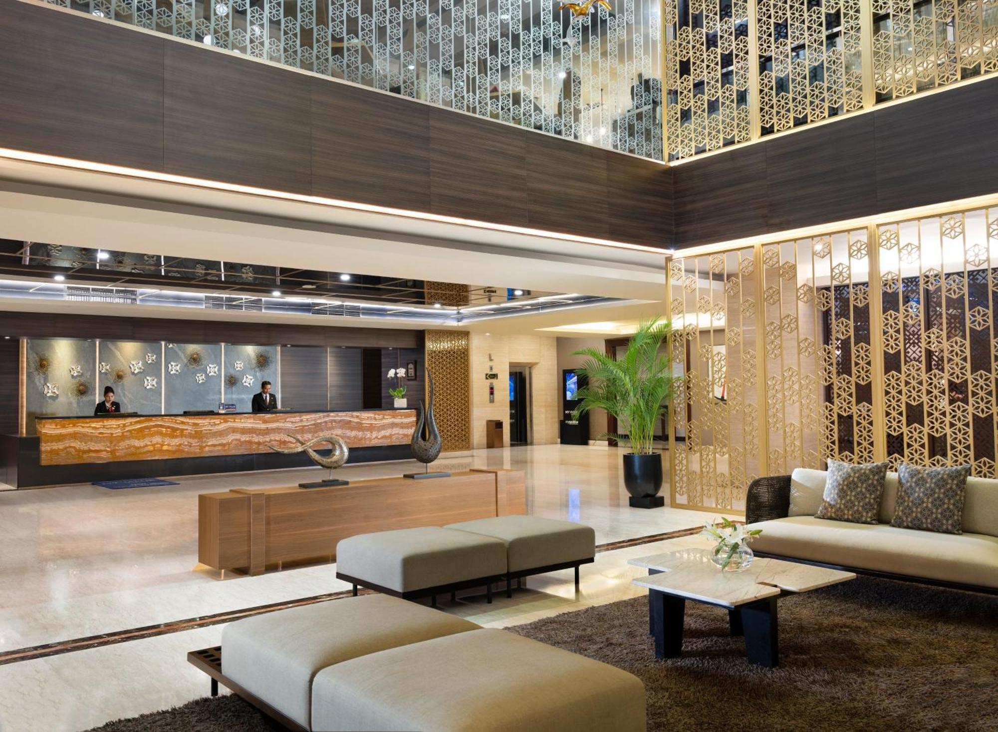 Hotel Santika Premiere Gubeng Σουραμπάγια Εξωτερικό φωτογραφία
